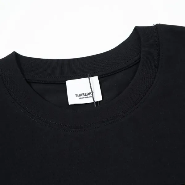 【2026】【BURBERRY 公式旗艦店】バーバリー Tシャツ ご好評に付き再入荷! 【2026】【BURBERRY 公式旗艦店】バーバリー Tシャツ ご好評に付き再入荷!