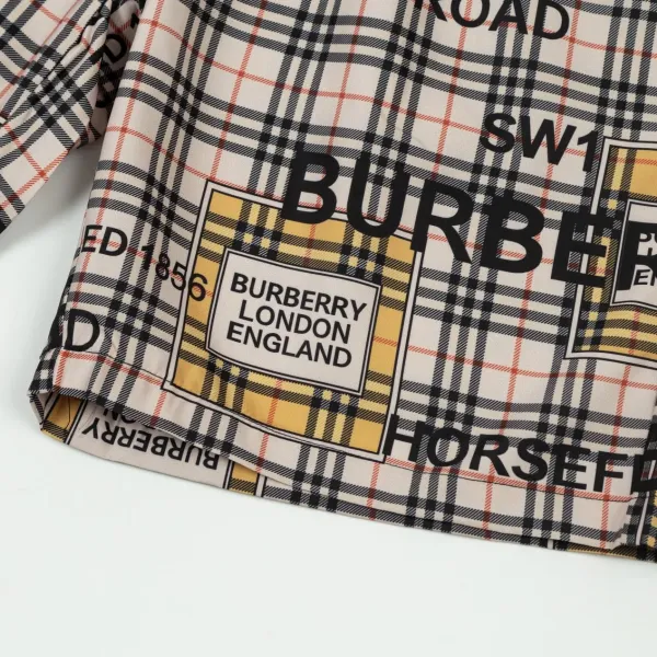 【2026】【BURBERRY  公式旗艦店】バーバリー  ショートパンツ  ご好評に付き再入荷！
