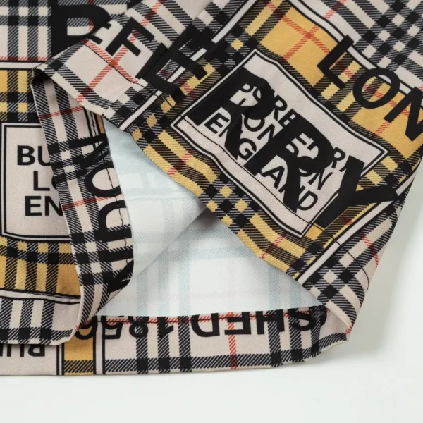【2026】【BURBERRY  公式旗艦店】バーバリー  ショートパンツ  ご好評に付き再入荷！