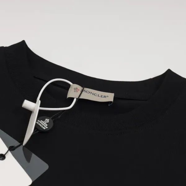 【2026】【MONCLER 公式旗艦店】モンクレール Tシャツご好評に付き再入荷! 【2026】【MONCLER 公式旗艦店】モンクレール Tシャツご好評に付き再入荷!