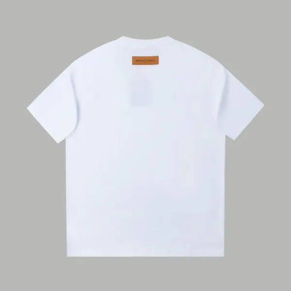 【2026】LV 【LOUIS VUITTON 公式旗艦店】ルイヴィトン Tシャツご好評に付き再入荷! 【2026】LV 【LOUIS VUITTON 公式旗艦店】ルイヴィトン Tシャツご好評に付き再入荷!