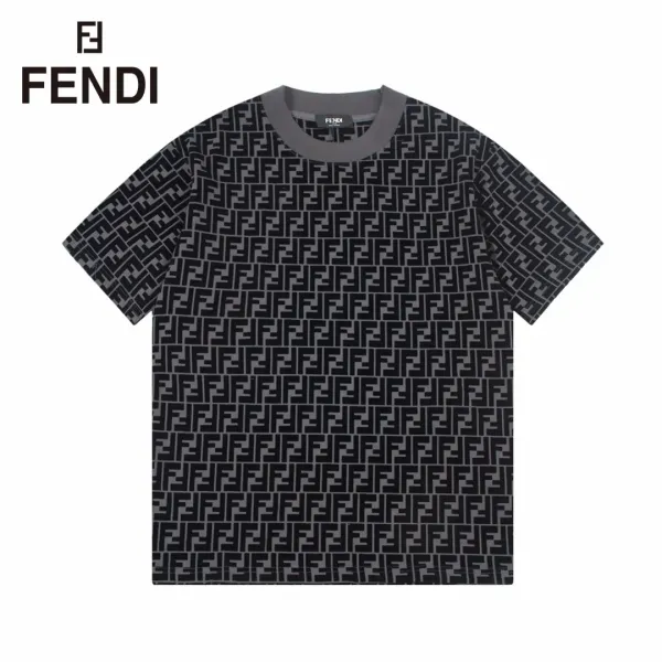 【2026】【FENDI 公式旗艦店】フェンディTシャツ ご好評に付き再入荷! 【2026】【FENDI 公式旗艦店】フェンディTシャツ ご好評に付き再入荷!