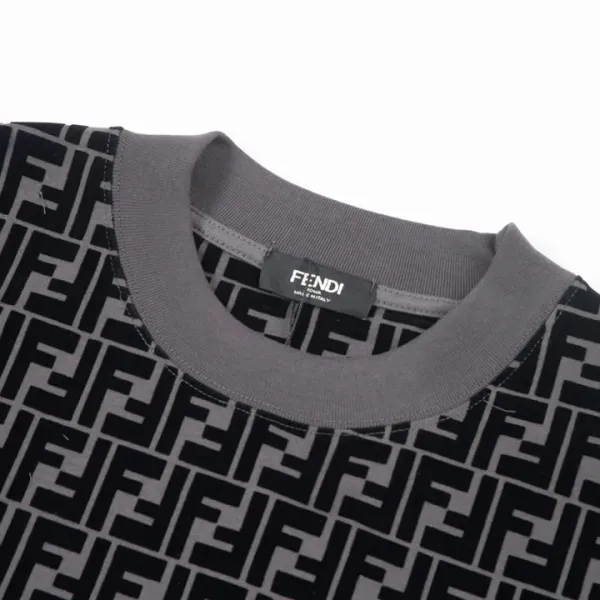 【2026】【FENDI 公式旗艦店】フェンディTシャツ ご好評に付き再入荷! 【2026】【FENDI 公式旗艦店】フェンディTシャツ ご好評に付き再入荷!