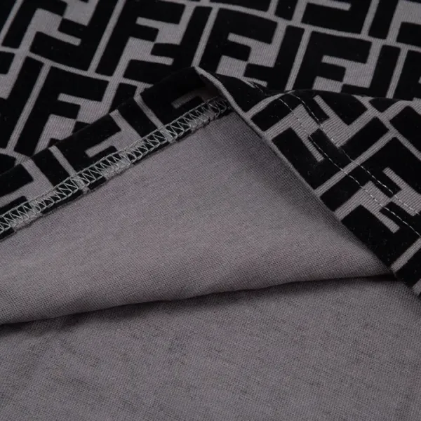 【2026】【FENDI 公式旗艦店】フェンディTシャツ ご好評に付き再入荷! 【2026】【FENDI 公式旗艦店】フェンディTシャツ ご好評に付き再入荷!