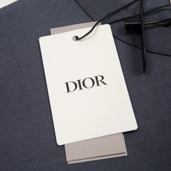 【2026】【DIOR 公式旗艦店】ディオール Tシャツ ご好評に付き再入荷! 【2026】【DIOR 公式旗艦店】ディオール Tシャツ ご好評に付き再入荷!