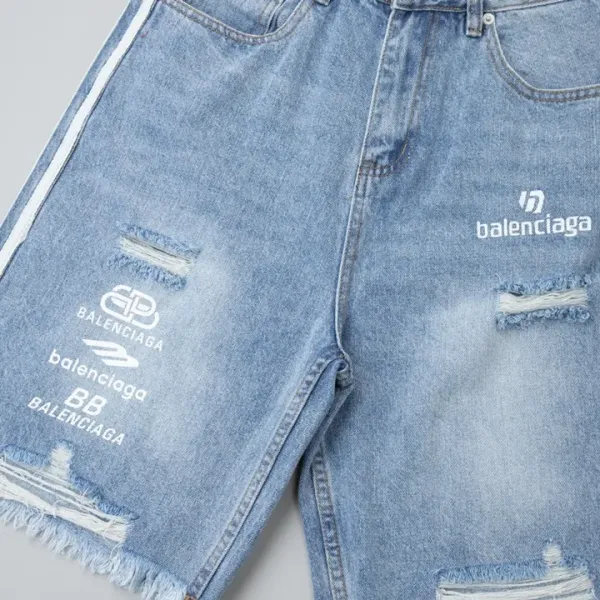 【2026】【BALENCIAGA 公式旗艦店】バレンシアガ ショートパンツ ご好評に付き再入荷! 【2026】【BALENCIAGA 公式旗艦店】バレンシアガ ショートパンツ ご好評に付き再入荷!