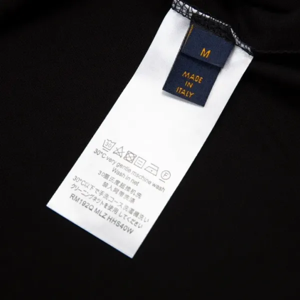 【2026】【LOUIS VUITTON 公式旗艦店】ルイヴィトン Tシャツ ご好評に付き再入荷! 【2026】【LOUIS VUITTON 公式旗艦店】ルイヴィトン Tシャツ ご好評に付き再入荷!