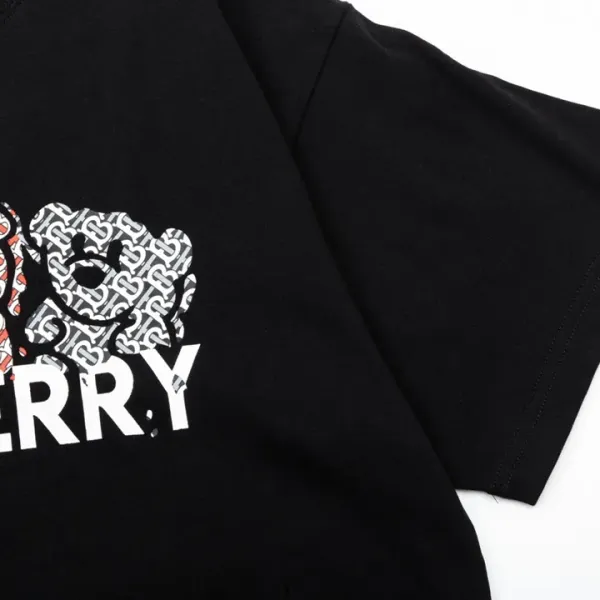 【2026】【BURBERRY  公式旗艦店】バーバリー Tシャツ ご好評に付き再入荷！