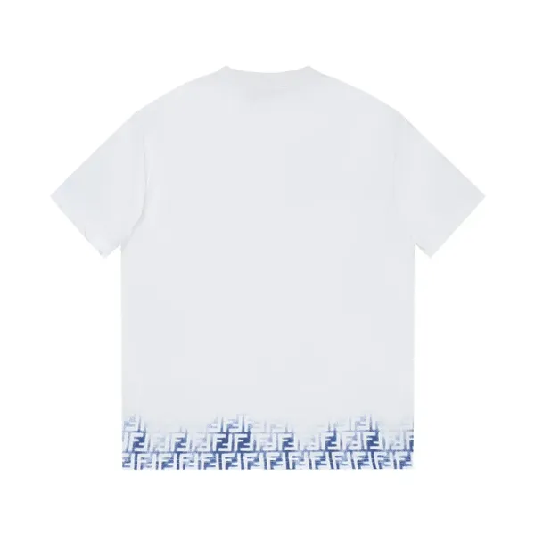 【2026】【FENDI 公式旗艦店】フェンディ Tシャツ ご好評に付き再入荷! 【2026】【FENDI 公式旗艦店】フェンディ Tシャツ ご好評に付き再入荷!