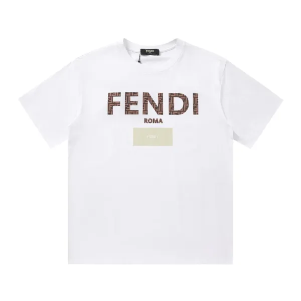 【2026】【FENDI 公式旗艦店】フェンディ Tシャツ ご好評に付き再入荷! 【2026】【FENDI 公式旗艦店】フェンディ Tシャツ ご好評に付き再入荷!