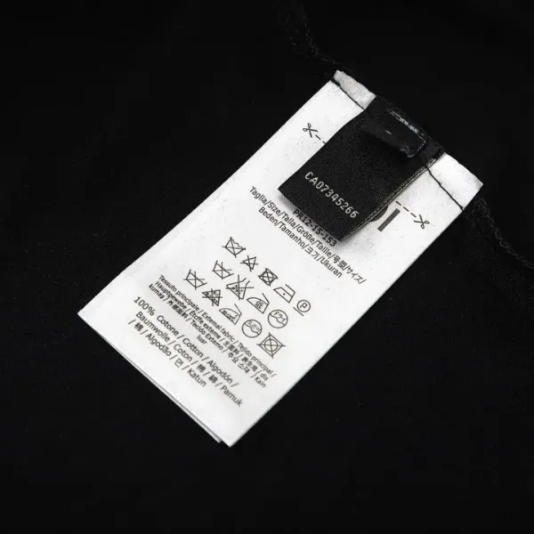 【2026】【FENDI 公式旗艦店】フェンディ Tシャツ ご好評に付き再入荷! 【2026】【FENDI 公式旗艦店】フェンディ Tシャツ ご好評に付き再入荷!