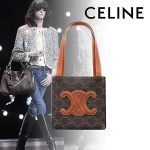【2026】【CELINE】セリーヌ Triomphe 凱旋門 カーフレザー立体ハンドショルダーバッグ 15*15*14.5 CM 【2026】【CELINE】セリーヌ Triomphe 凱旋門 カーフレザー立体ハンドショルダーバッグ 15*15*14.5 CM