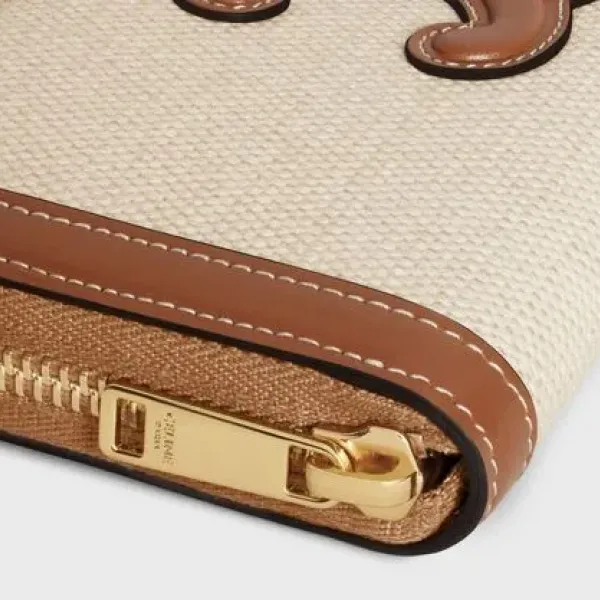 【2026】★国内即発直営★ CELINE セリーヌ トリオンフ ジップウォレット 長財布 19 X 10 X 1 CM