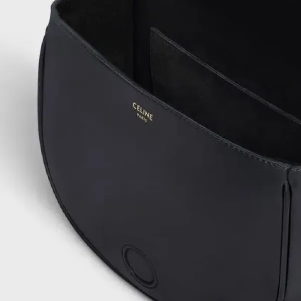 【2026】【完売間近】CELINE セリーヌ フォルコキュイル ショルダーバッグ 大人気 18.5*15*7cm