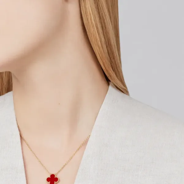 【2026】【Vancleef & Arpels】 ヴィンテージ アルハンブラ ペンダント 【2026】【Vancleef & Arpels】 ヴィンテージ アルハンブラ ペンダント