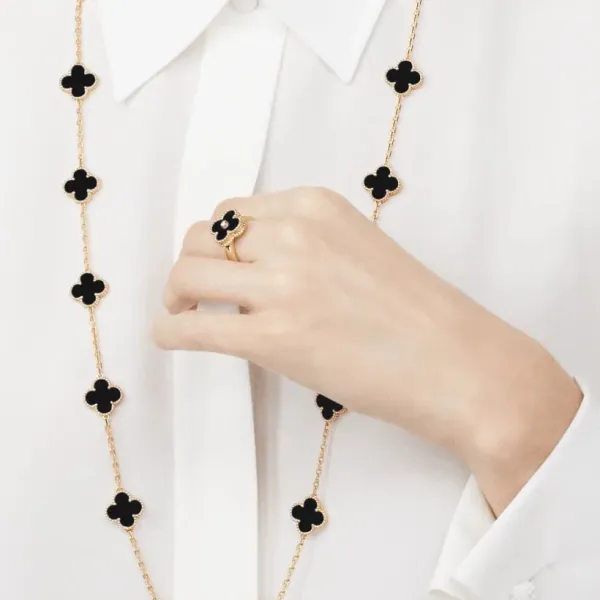 【2026】【Vancleef & Arpels】 ヴィンテージ アルハンブラ リング 【2026】【Vancleef & Arpels】 ヴィンテージ アルハンブラ リング