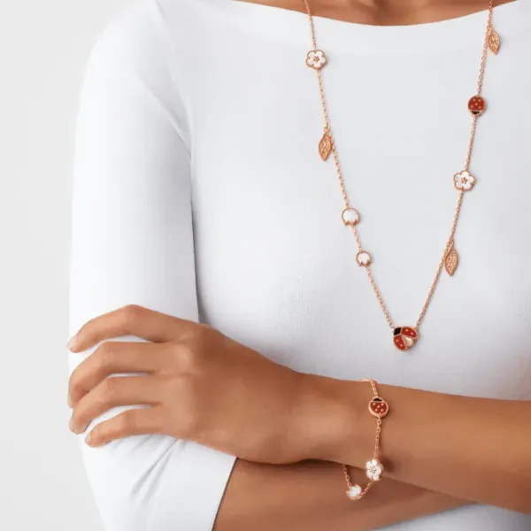 【2026】【Vancleef & Arpels】 ラッキー スプリング ブレスレット、5 モチーフ 【2026】【Vancleef & Arpels】 ラッキー スプリング ブレスレット、5 モチーフ