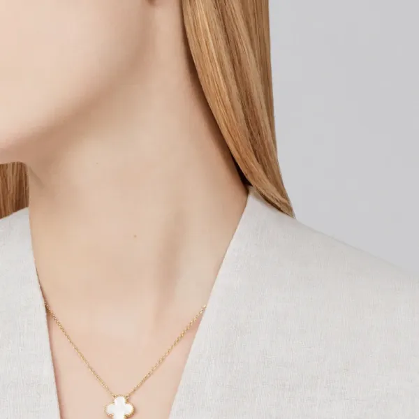 【2026】【Vancleef & Arpels】 ヴィンテージ アルハンブラ ペンダント 【2026】【Vancleef & Arpels】 ヴィンテージ アルハンブラ ペンダント