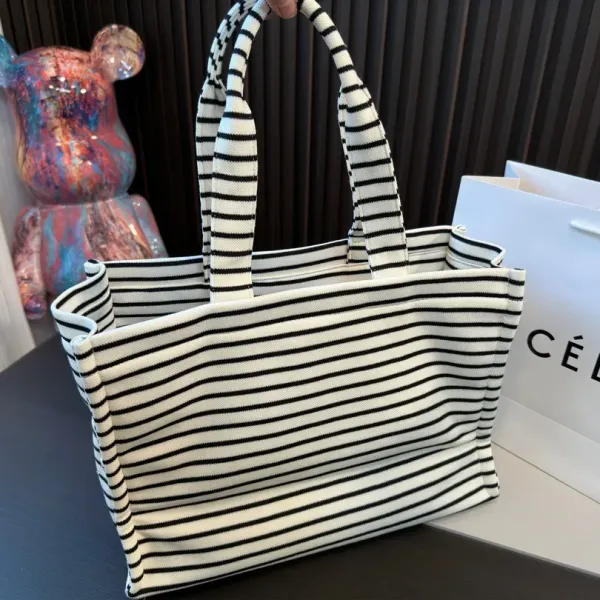 【2026】CELINE セリーヌ新作トートビーチバッグ 【2026】CELINE セリーヌ新作トートビーチバッグ