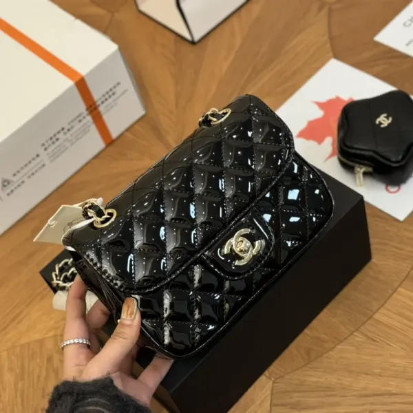 【2026】Cruise CHANEL シャネルミニフラップバッグ&スターコインケース付 12.5 × 19 × 5 cm 【2026】Cruise CHANEL シャネルミニフラップバッグ&スターコインケース付 12.5 × 19 × 5 cm