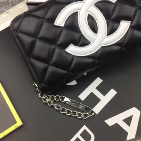 【2026】【CHANEL】シャネル人気の新作バカ売れ商品菱形チェック柄の刺しゅう入りバラ財布 【2026】【CHANEL】シャネル人気の新作バカ売れ商品菱形チェック柄の刺しゅう入りバラ財布