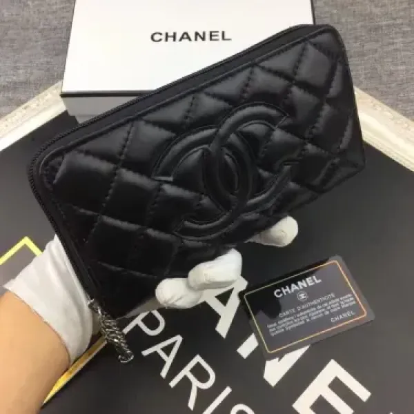 【2026】【CHANEL】シャネル 人気の新作バカ売れ商品菱形チェック柄の刺しゅう入りバラ財布 19.5*10.5cm 【2026】【CHANEL】シャネル 人気の新作バカ売れ商品菱形チェック柄の刺しゅう入りバラ財布 19.5*10.5cm