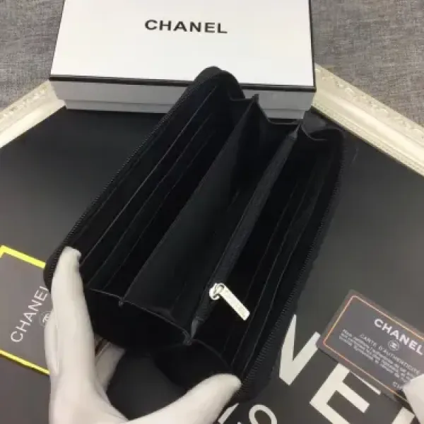 【2026】【CHANEL】シャネル 人気の新作バカ売れ商品菱形チェック柄の刺しゅう入りバラ財布 19.5*10.5cm 【2026】【CHANEL】シャネル 人気の新作バカ売れ商品菱形チェック柄の刺しゅう入りバラ財布 19.5*10.5cm