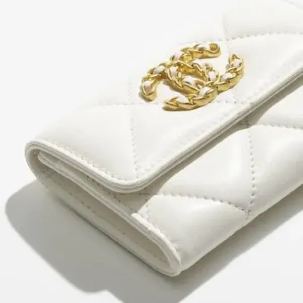 【2026】【CHANEL】シャネル【2023SS】CHANEL 19 フラップ カードケース 11.3*7.5*2.1cm 【2026】【CHANEL】シャネル【2023SS】CHANEL 19 フラップ カードケース 11.3*7.5*2.1cm