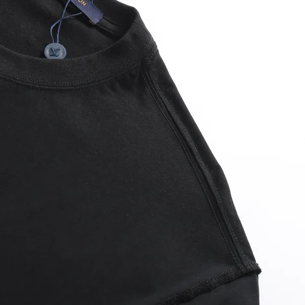 【2026】LV【LOUIS VUITTON 公式旗艦店】ルイヴィトン Tシャツご好評に付き再入荷! 【2026】LV【LOUIS VUITTON 公式旗艦店】ルイヴィトン Tシャツご好評に付き再入荷!