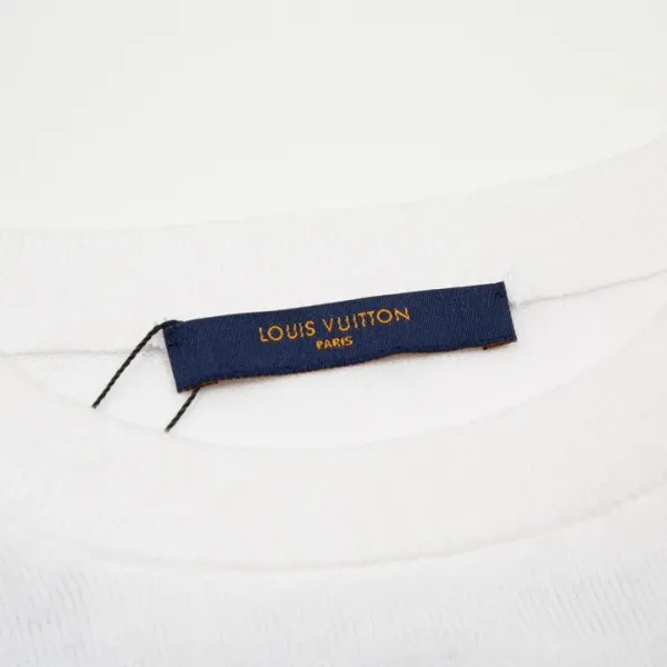 【2026】【LOUIS VUITTON 公式旗艦店】ルイヴィトン Tシャツご好評に付き再入荷! 【2026】【LOUIS VUITTON 公式旗艦店】ルイヴィトン Tシャツご好評に付き再入荷!