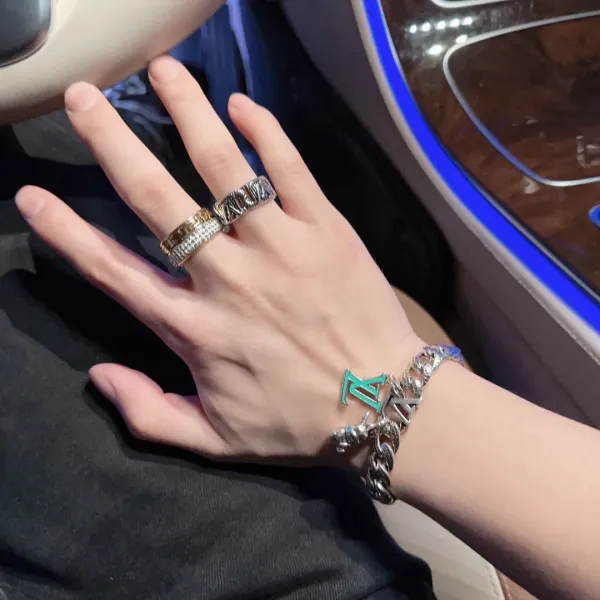 【2026】LV【LOUIS VUITTON】 ルイヴィトン 指輪 【2026】LV【LOUIS VUITTON】 ルイヴィトン 指輪