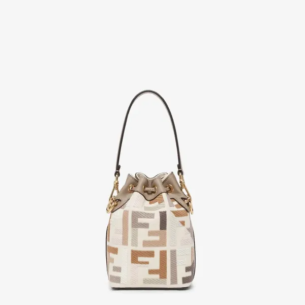 【2026】【FENDI 公式旗艦店】フェンディ ハンドバッグモン トレゾール 【2026】【FENDI 公式旗艦店】フェンディ ハンドバッグモン トレゾール