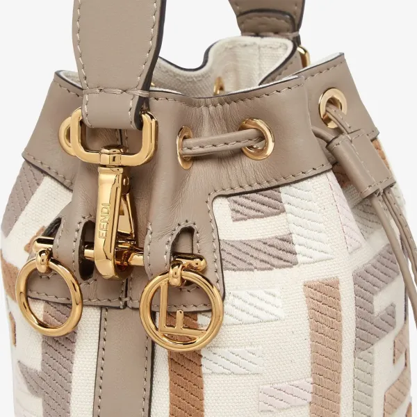 【2026】【FENDI 公式旗艦店】フェンディ ハンドバッグモン トレゾール 【2026】【FENDI 公式旗艦店】フェンディ ハンドバッグモン トレゾール