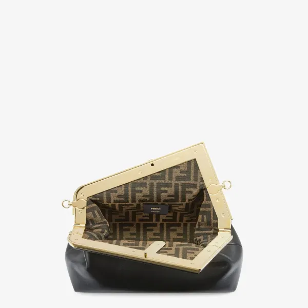 【2026】【FENDI 公式旗艦店】フェンディ 斜めがけバッグフェンディ ファースト ミディ 30*20*14cm 【2026】【FENDI 公式旗艦店】フェンディ 斜めがけバッグフェンディ ファースト ミディ 30*20*14cm