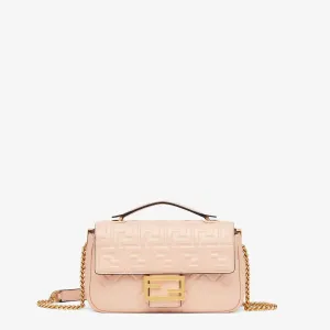 【2026】【FENDI 公式旗艦店】フェンディ 斜めがけバッグバゲット チェーン ミディ 【2026】【FENDI 公式旗艦店】フェンディ 斜めがけバッグバゲット チェーン ミディ