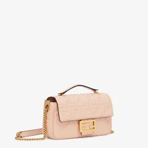 【2026】【FENDI 公式旗艦店】フェンディ 斜めがけバッグバゲット チェーン ミディ 【2026】【FENDI 公式旗艦店】フェンディ 斜めがけバッグバゲット チェーン ミディ