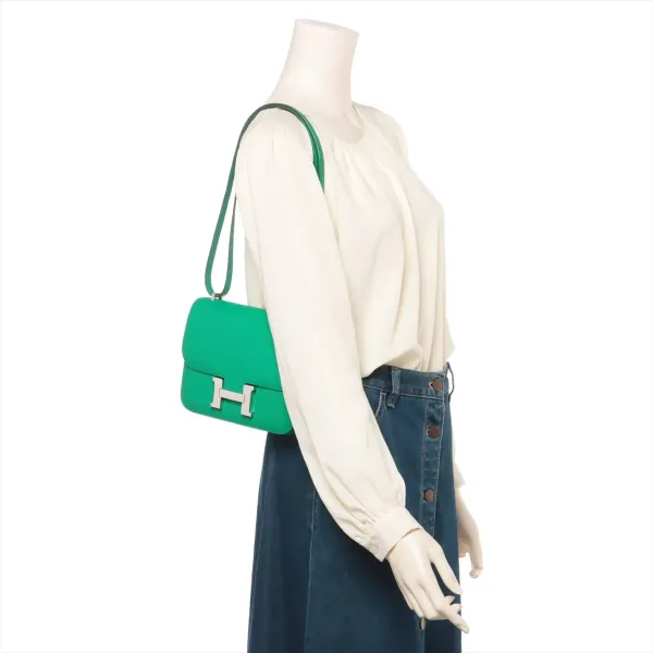 【2026】【HERMES 公式旗艦店】斜めがけバッグエルメス コンスタンス3 ミニ18 ヴォーエプソン ヴェールジェイド シルバー金具 【2026】【HERMES 公式旗艦店】斜めがけバッグエルメス コンスタンス3 ミニ18 ヴォーエプソン ヴェールジェイド シルバー金具