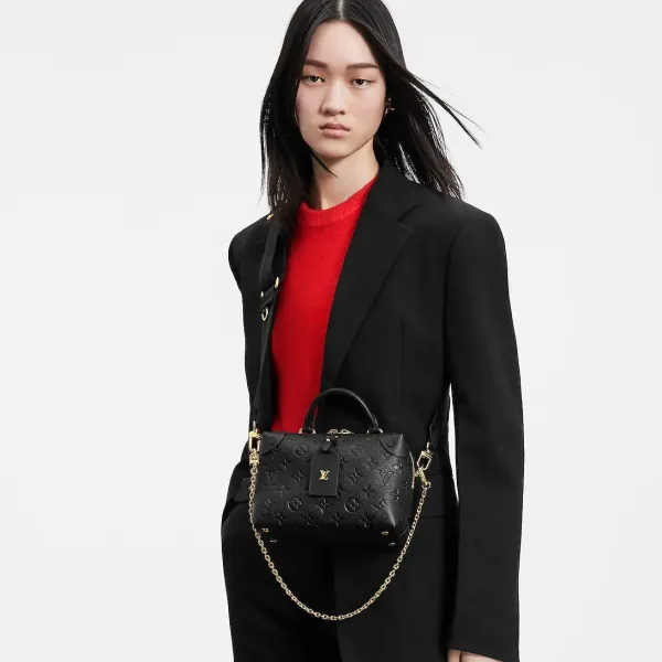 【2026】LV【LOUIS VUITTON 公式旗艦店】ルイヴィトン 斜めがけバッグ プティットマル スープル 20 x 14 x 7.5cm 【2026】LV【LOUIS VUITTON 公式旗艦店】ルイヴィトン 斜めがけバッグ プティットマル スープル 20 x 14 x 7.5cm