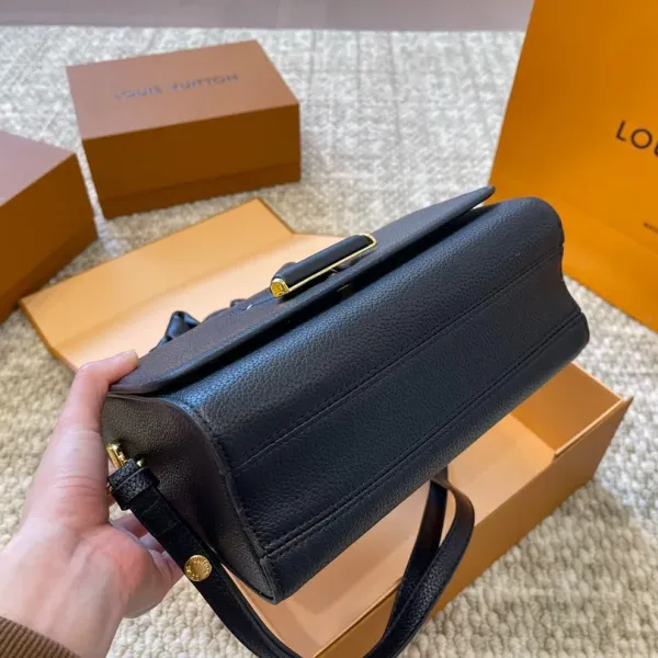 【2026】【LOUIS VUITTON 公式旗艦店】ルイヴィトン 斜めがけバッグ   Fashion bag Lv999
