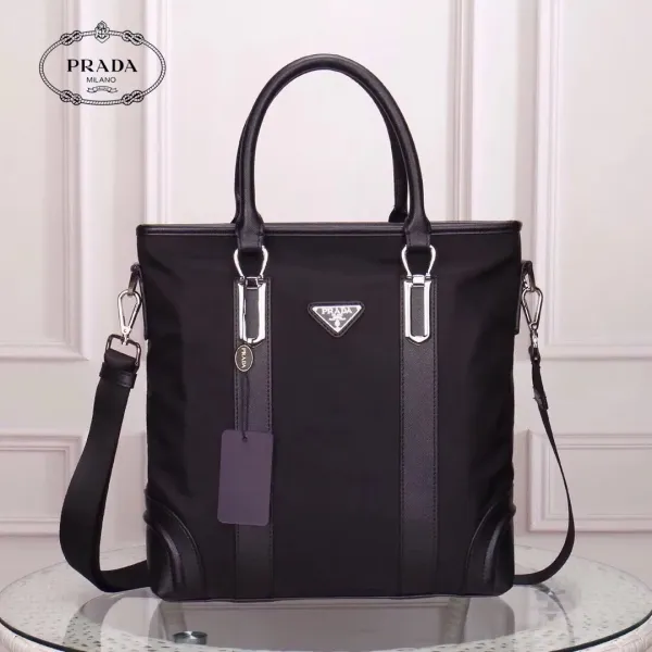 【2026】【PRADA 公式旗艦店】プラダ ブリーフケース 当日出荷 好評に付き再入荷!34*33*8CM 【2026】【PRADA 公式旗艦店】プラダ ブリーフケース 当日出荷 好評に付き再入荷!34*33*8CM