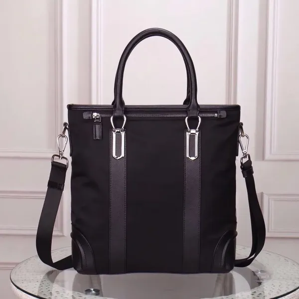 【2026】【PRADA 公式旗艦店】プラダ ブリーフケース 当日出荷 好評に付き再入荷!34*33*8CM 【2026】【PRADA 公式旗艦店】プラダ ブリーフケース 当日出荷 好評に付き再入荷!34*33*8CM