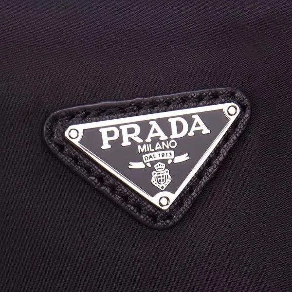 【2026】【PRADA 公式旗艦店】プラダ ブリーフケース 当日出荷 好評に付き再入荷!34*33*8CM 【2026】【PRADA 公式旗艦店】プラダ ブリーフケース 当日出荷 好評に付き再入荷!34*33*8CM