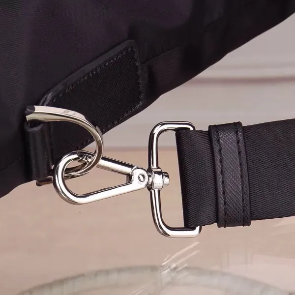 【2026】【PRADA 公式旗艦店】プラダ ブリーフケース 当日出荷 好評に付き再入荷!34*33*8CM 【2026】【PRADA 公式旗艦店】プラダ ブリーフケース 当日出荷 好評に付き再入荷!34*33*8CM