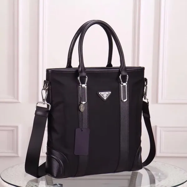 【2026】【PRADA 公式旗艦店】プラダ ブリーフケース 当日出荷 好評に付き再入荷!34*33*8CM 【2026】【PRADA 公式旗艦店】プラダ ブリーフケース 当日出荷 好評に付き再入荷!34*33*8CM