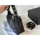 【2026】【PRADA 公式旗艦店】プラダ  ハンドバッグ 当日出荷 好評に付き再入荷！27*14CM