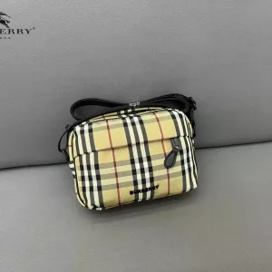 【2026】【BURBERRY 公式旗艦店】バーバリー 斜めがけバッグ 当日出荷 好評に付き再入荷!23*16CM 【2026】【BURBERRY 公式旗艦店】バーバリー 斜めがけバッグ 当日出荷 好評に付き再入荷!23*16CM