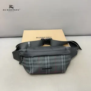 【2026】【BURBERRY 公式旗艦店】バーバリー 胸ポケット 当日出荷 好評に付き再入荷!30*14CM 【2026】【BURBERRY 公式旗艦店】バーバリー 胸ポケット 当日出荷 好評に付き再入荷!30*14CM