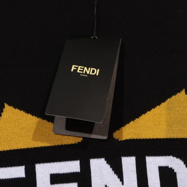 【2026】【FENDI 公式旗艦店】フェンディ Tシャツ ご好評に付き再入荷! 【2026】【FENDI 公式旗艦店】フェンディ Tシャツ ご好評に付き再入荷!
