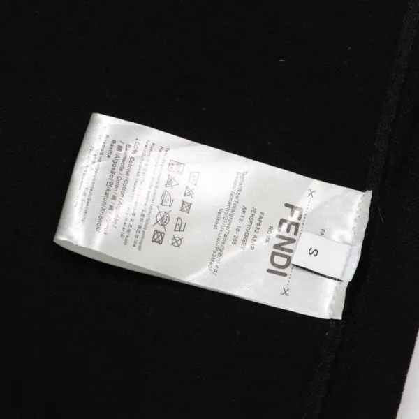 【2026】【FENDI 公式旗艦店】フェンディ Tシャツ ご好評に付き再入荷! 【2026】【FENDI 公式旗艦店】フェンディ Tシャツ ご好評に付き再入荷!