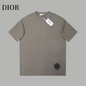 【2026】【DIOR  公式旗艦店】ディオール  Tシャツ ご好評に付き再入荷！
